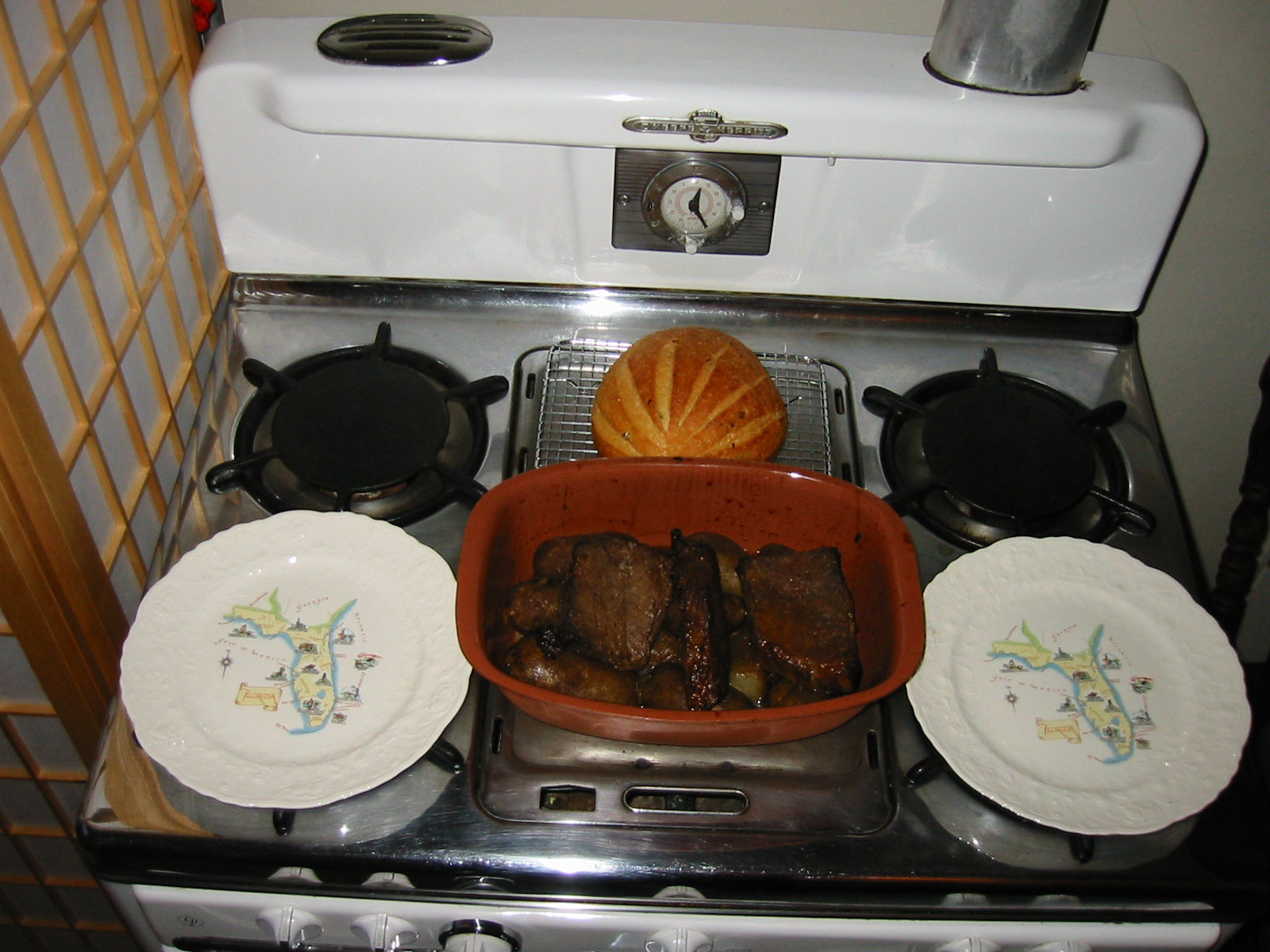 meal%20on%20stove%20at%20Walker%20Ave.JPG